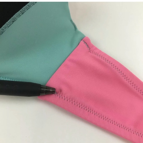 Victoria’s Secret Bandeau Bikini Top 34A Color - Picture 6 of 8